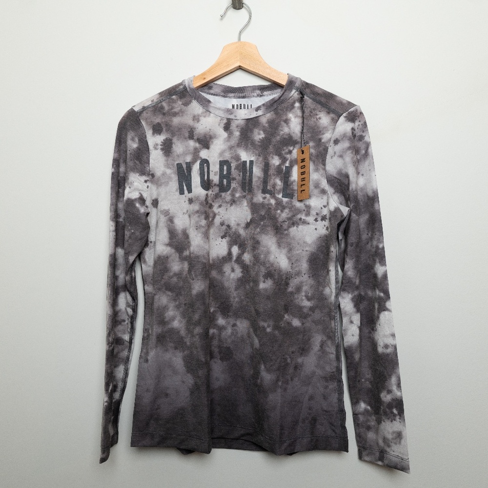 Nobull long sleeve work out tee Size small NWT*